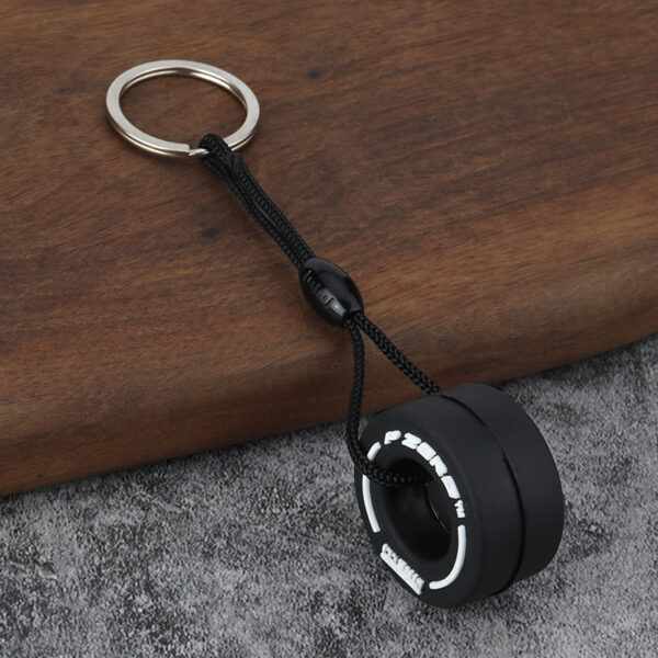 ZY1037A PVC soft rubber tire keychain
